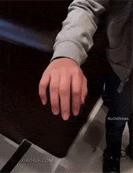 b29ffb439606253be8b0e9cdbea615f5.gif